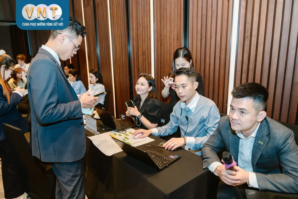 Private booking SkyM Hạ Long